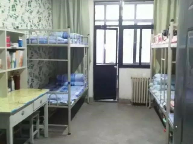 蘭州城市學院宿舍條件怎么樣,幾個人住,有空調嗎?