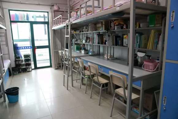北京工業(yè)大學宿舍條件怎么樣,幾個人住,有空調(diào)嗎?